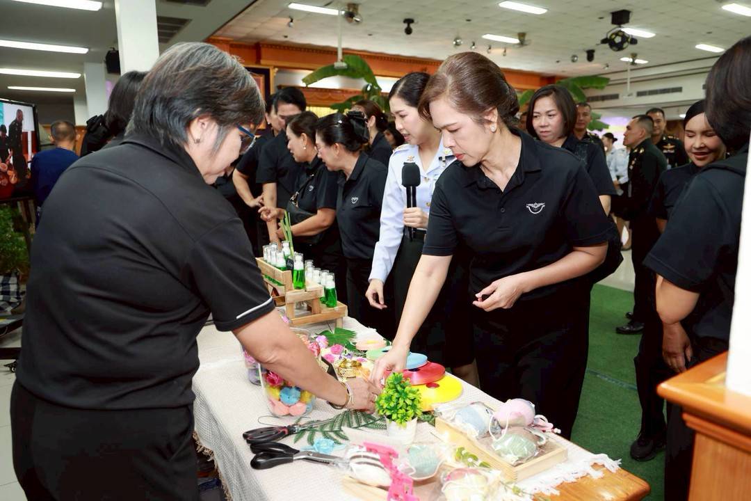 ๘๐ การตรวจเยี่ยมและติดตามความคืบหน้าการดำเนินงานโครงการของสมาคมภริยาข้าราชการสำนักงานปลัดกระทรวงกลาโหม