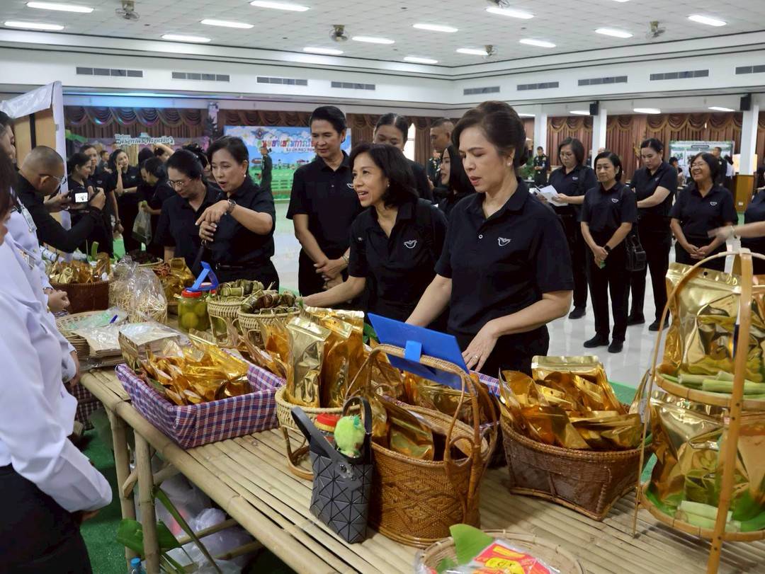 ๘๐ การตรวจเยี่ยมและติดตามความคืบหน้าการดำเนินงานโครงการของสมาคมภริยาข้าราชการสำนักงานปลัดกระทรวงกลาโหม