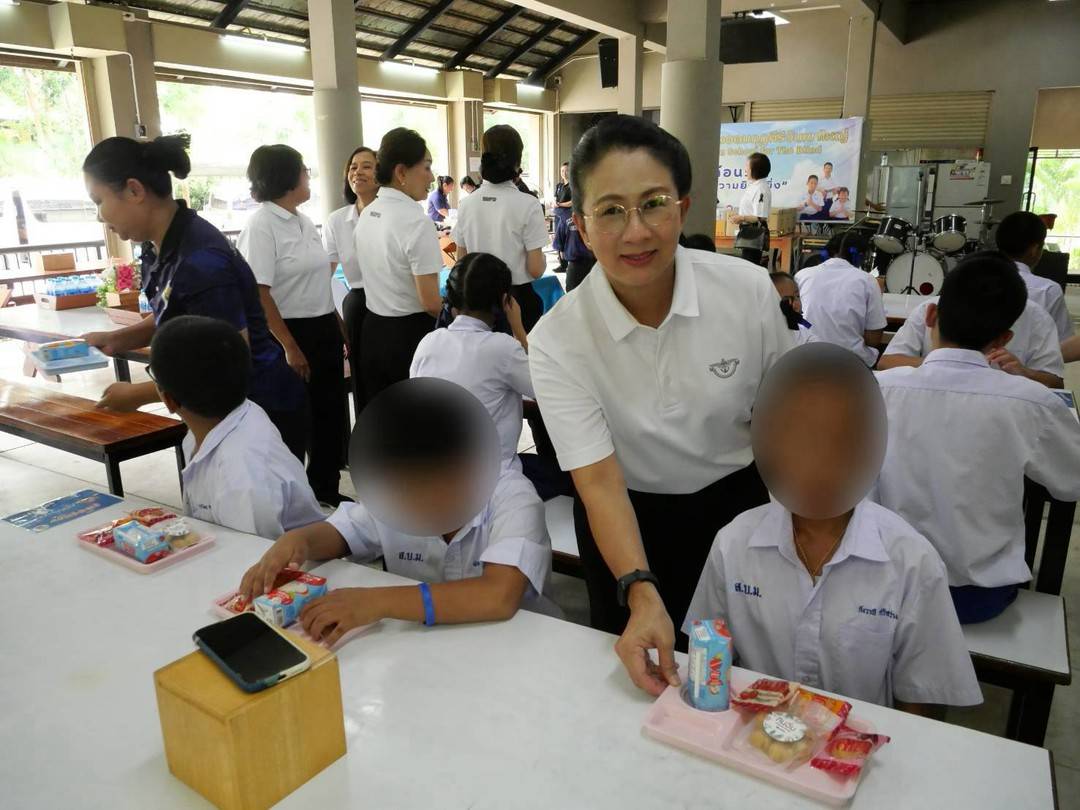 ๘๔ กิจกรรม "จิตอาสา เสบียงบุญ จากผู้ให้ถึงผู้รับ" โดยโครงการศูนย์ส่งเสริมการเรียนรู้ สมาคมภริยาข้าราชการสำนักงานปลัดกระทรวงกลาโหม