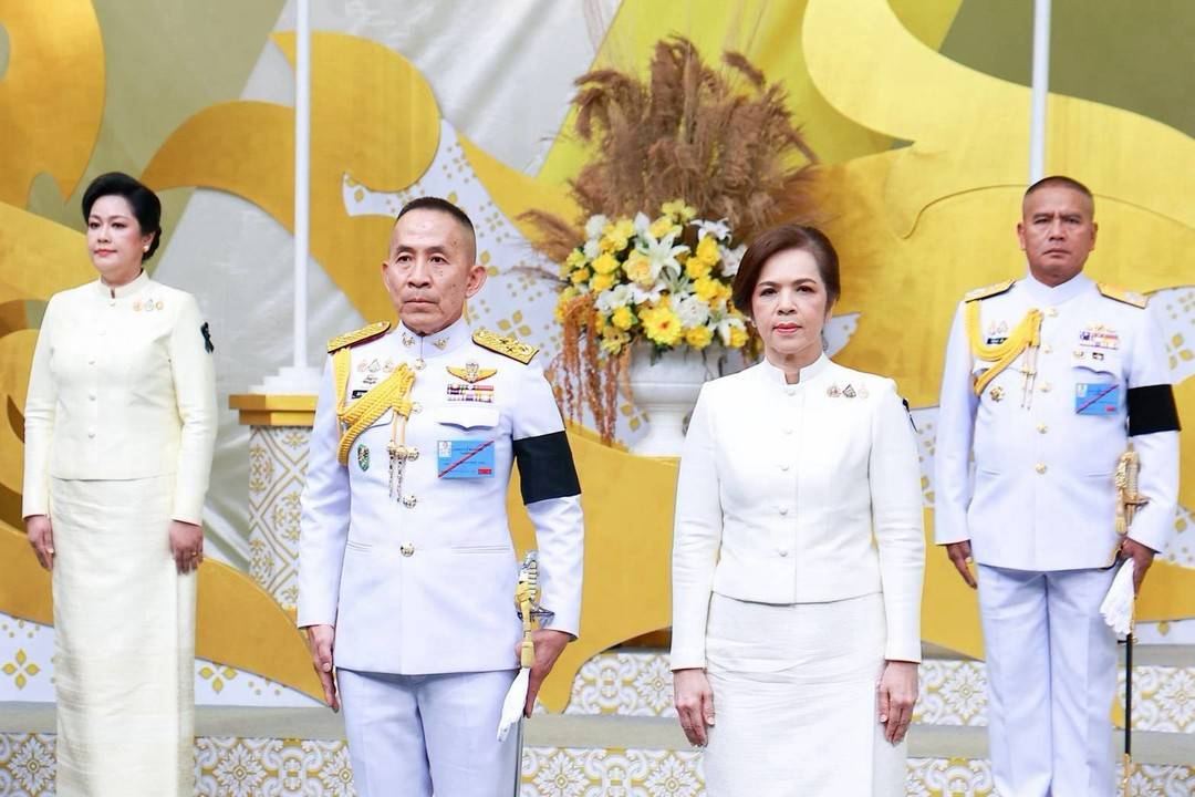 ๙๑ การบันทึกเทปโทรทัศน์อาเศียรวาทถวายพระพรชัยมงคล เนื่องในโอกาสวันเฉลิมพระชนมพรรษาพระบาทสมเด็จพระเจ้าอยู่หัว (กห.)