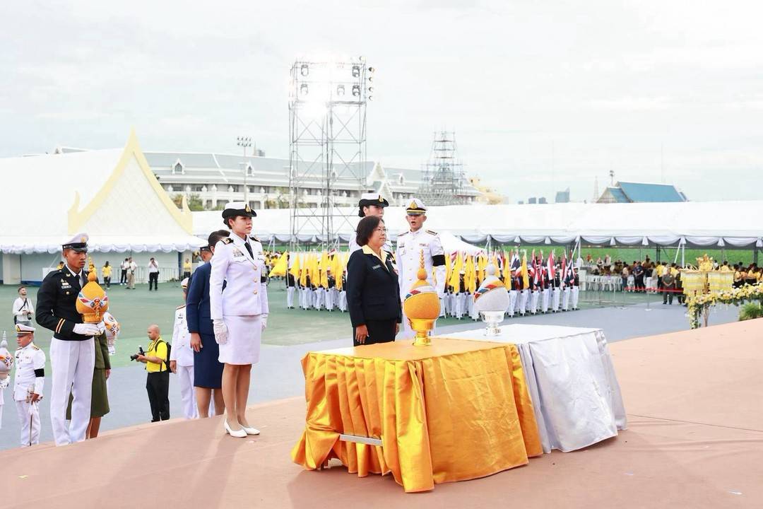 ๙๗ พิธีถวายเครื่องราชสักการะ วางพานพุ่ม และจุดเทียนถวายพระพรชัยมงคล เนื่องในโอกาสวันเฉลิมพระชนมพรรษาพระบาทสมเด็จพระเจ้าอยู่หัว (๒๘ ก.ค.๖๙)