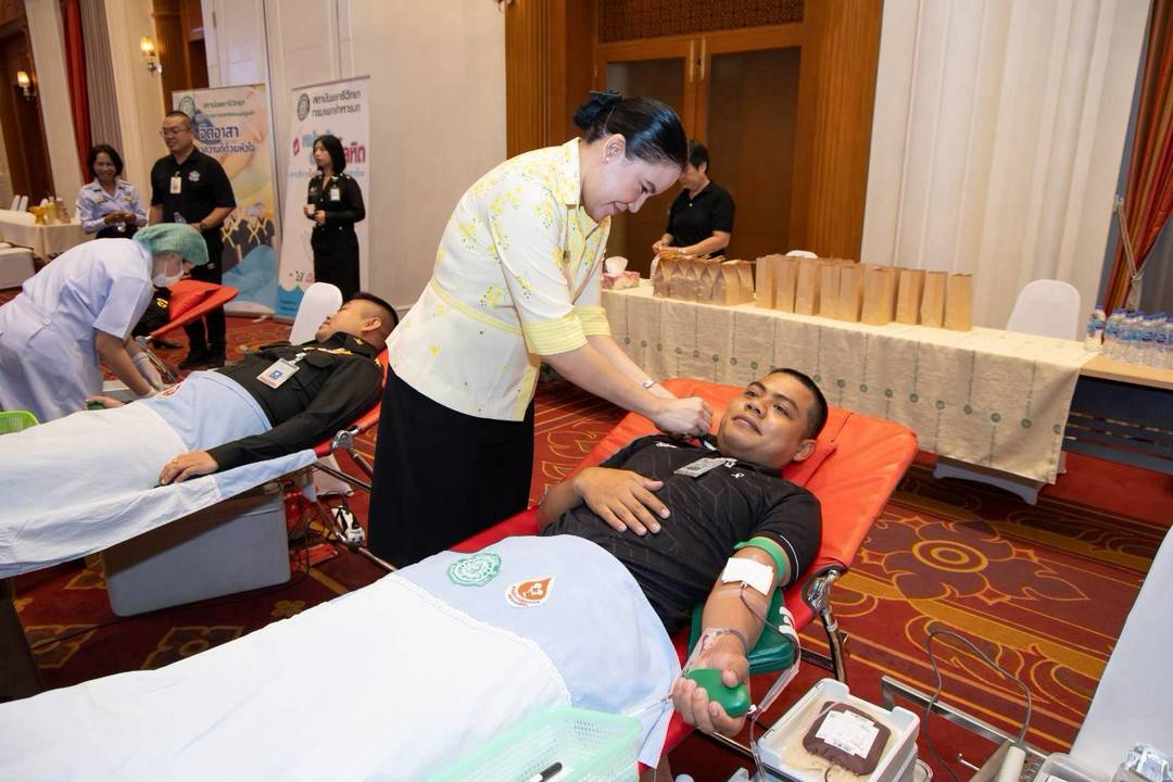๑๐๑ กิจกรรมบริจาคโลหิตถวายเป็นพระราชกุศลเนื่องในโอกาสวันคล้ายวันพระราชสมภพสมเด็จพระนางเจ้าสิริกิติ์ พระบรมราชินีนาถ พระบรมราชชนนีพันปีหลวง (๑๒ ส.ค.๖๙)