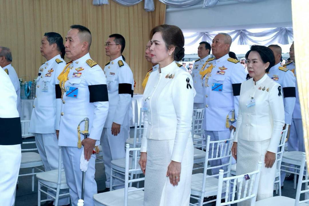 ๑๐๔ พิธีสวดพระพุทธมนต์และพิธีทำบุญตักบาตร ถวายเป็นพระราชกุศล เนื่องในวันคล้ายวันพระราชสมภพสมเด็จพระนางเจ้าสิริกิติ์ พระบรมราชินีนาถ พระบรมราชชนนีพันปีหลวง (๑๒ ส.ค.๖๙)