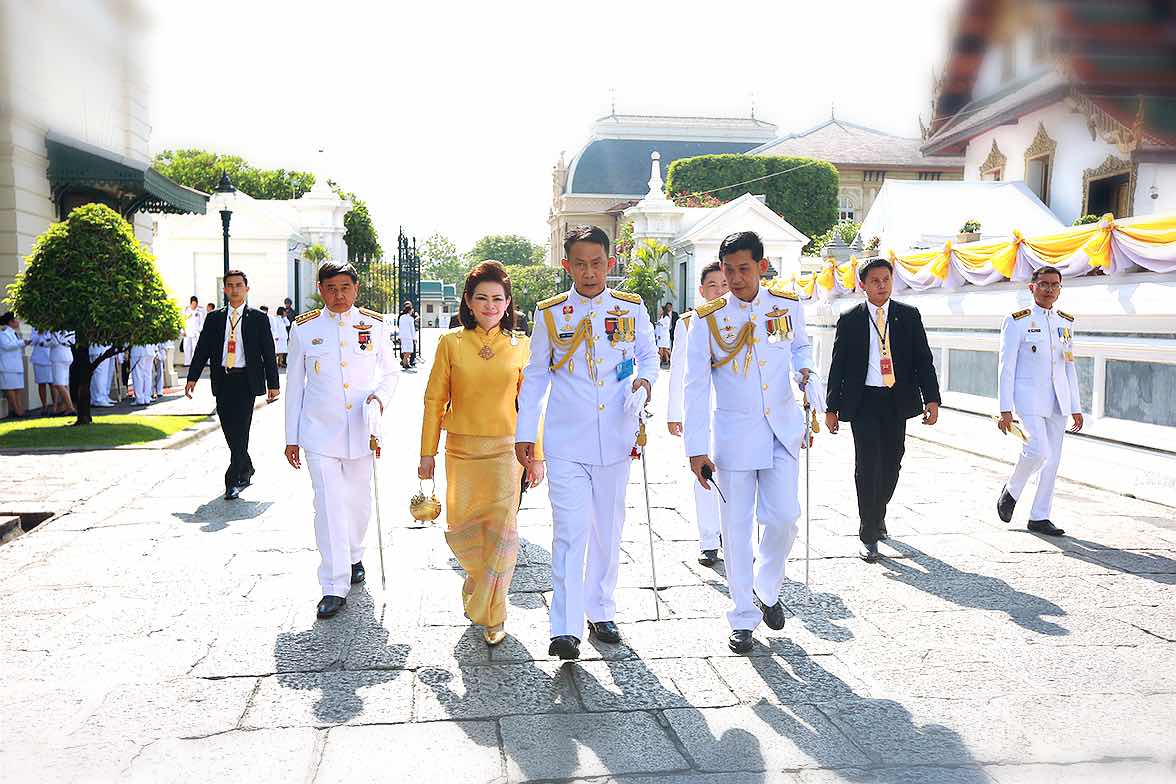 101 ปลัดกระทรวงกลาโหมและนายกสมาคมภริยาข้าราชการสำนักงานปลัดกระทรวงกลาโหมปฏิบัติภารกิจเนื่องในงานพระราชพิธีวันฉัตรมงคล