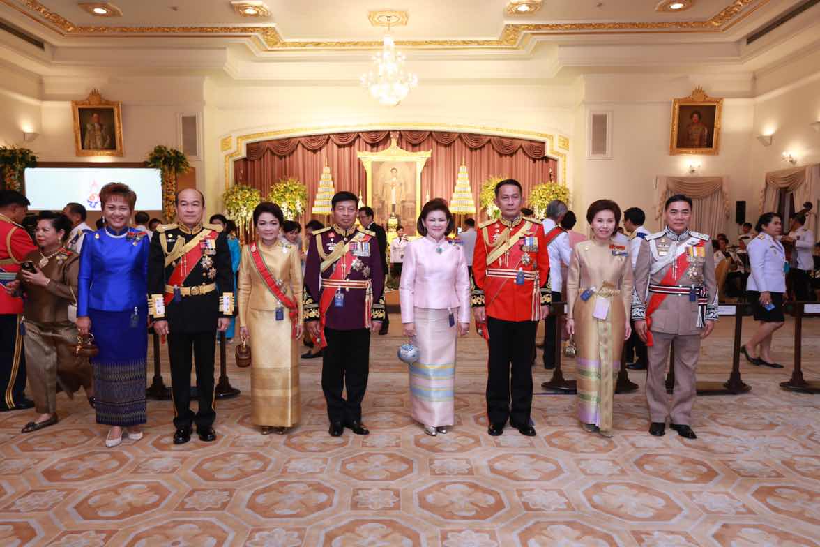 102 ปลัดกระทรวงกลาโหมและนายกสมาคมภริยาฯ ร่วมงานสโมสรสันนิบาตเฉลิมพระเกียรติ