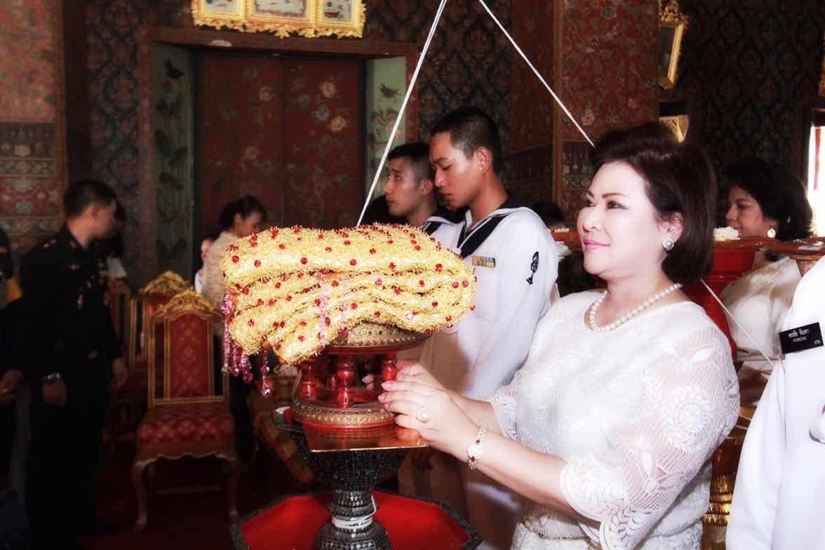 111 นายกสมาคมภริยาฯ เป็นประธานในพิธีถวายมหาสังฆทานและพิธีห่มผ้าหลวงพ่อสมปรารถนา ณ วัดพิชยญาติการามวรวิหาร