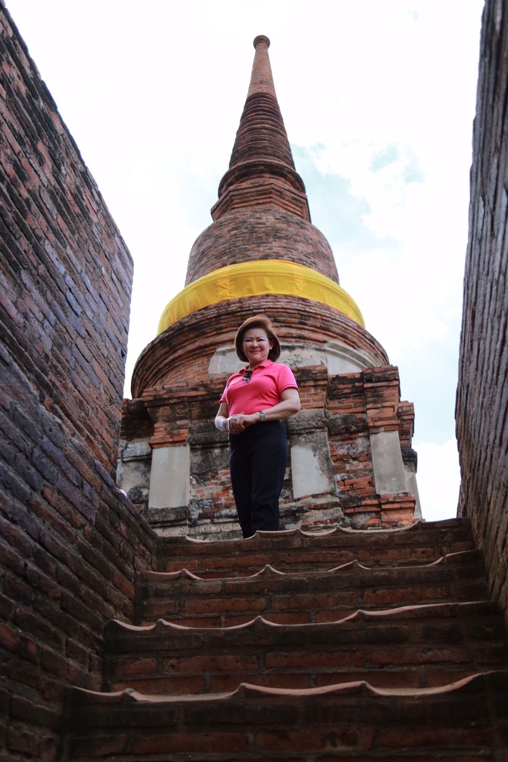 118 นายกสมาคมภริยาฯ พร้อมอุปนายกสมาคมภริยาฯและคณะกรรมการสมาคมภริยาฯ ร่วมทำบุญถวายเทียนเข้าพรรษา,ผ้าอาบน้ำฝน พร้อมเครื่องไทยทาน ณ. วัดใหญ่ชัยมงคล จังหวัดพระนครศรีอยุธยา วัดใหญ่ชัยมงคล