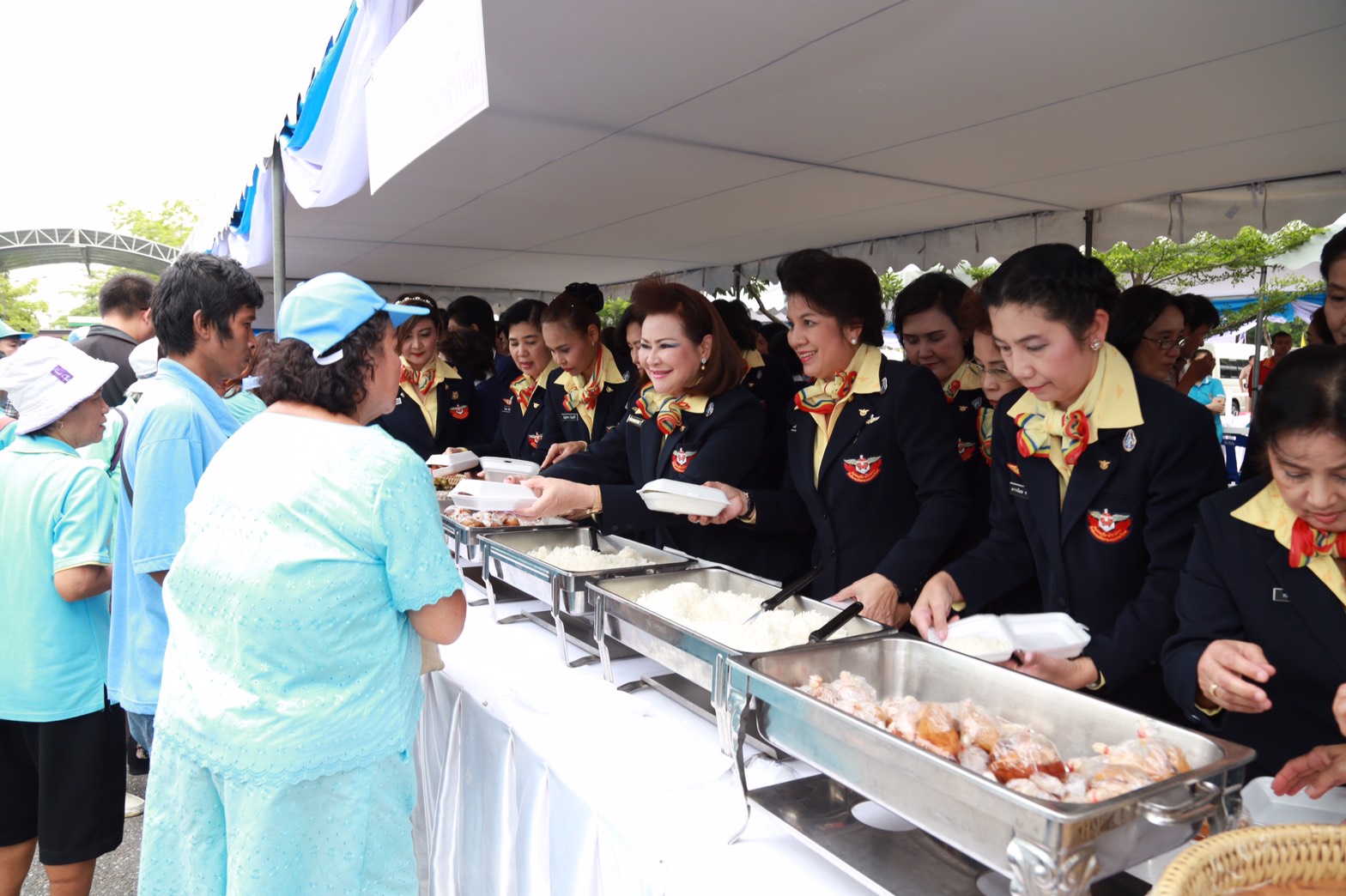 124 สมาคมแม่บ้านเหล่าทัพ ร่วมจัดกิจกรรมเฉลิมพระเกียรติสมเด็จพระนางเจ้าฯพระบรมราชินีนาถ เนื่องในโอกาส มหามงคลเฉลิมพระชนมพรรษา ๘๔ พรรษา