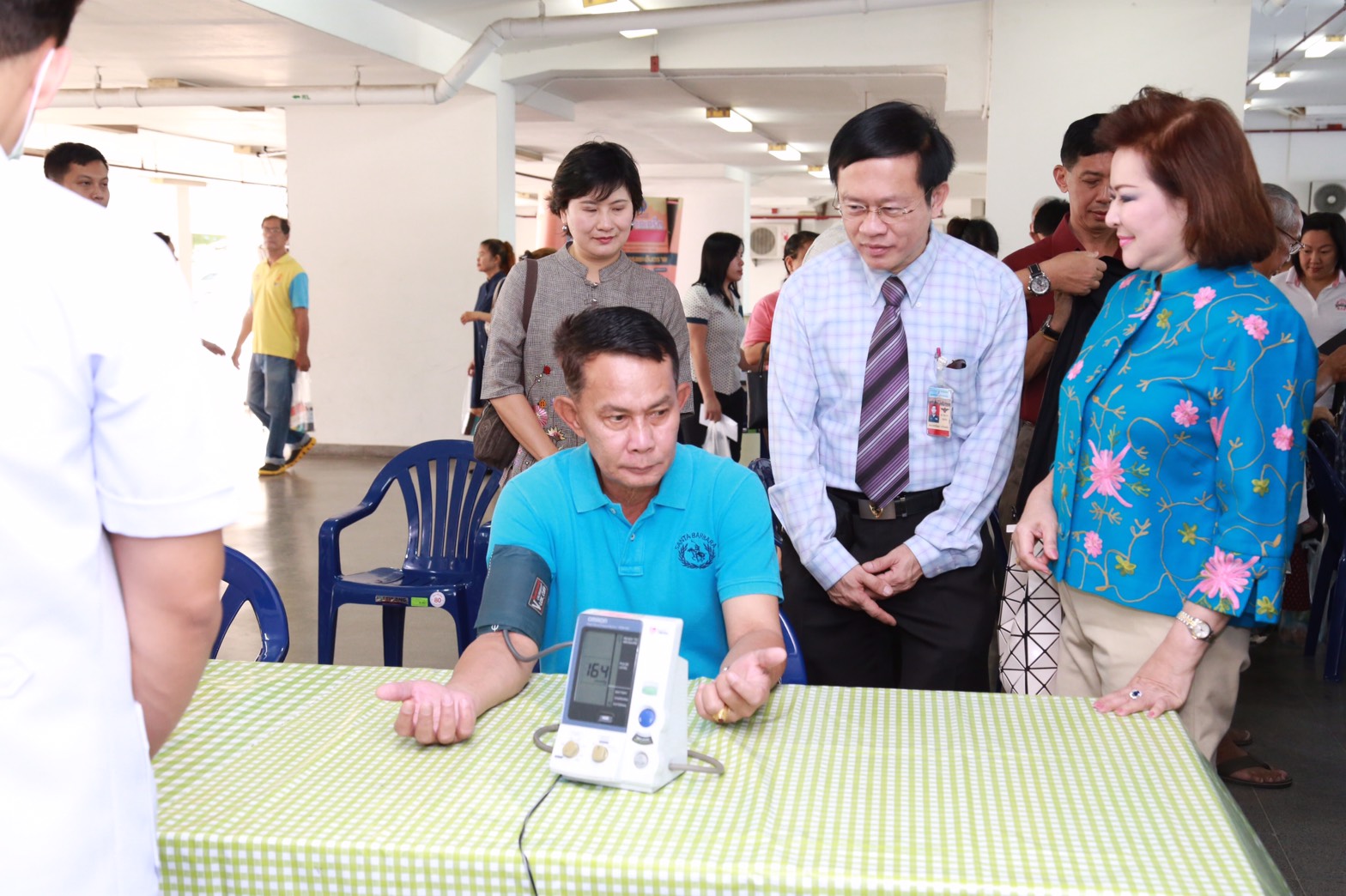 136 ปลัดกระทรวงกลาโหม และนายกสมาคมภริยาฯ ร่วมงานกิจกรรมของโครงการ "ครอบครัวอบอุ่นใจ สายใยกำลังพล รักษ์สุขภาพดีมีความสุข"