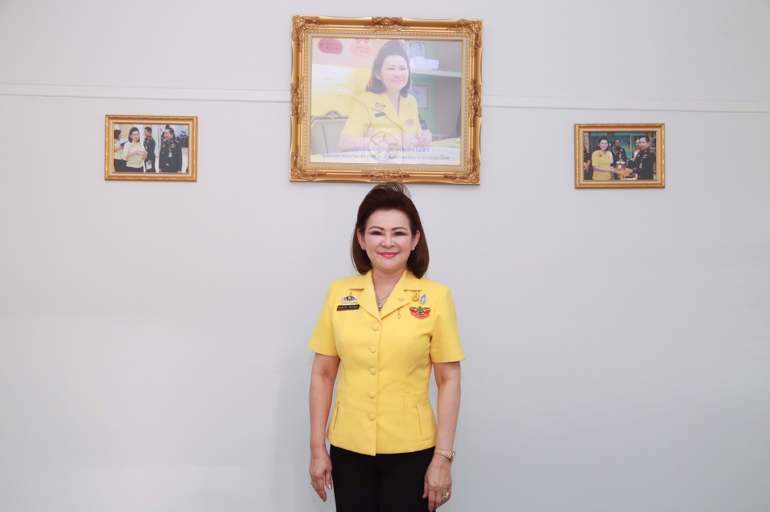 139 นายกสมาคมภริยาฯ มอบเครื่องคอมพิวเตอร์ให้ศูนย์การเรียนรู้ อาคารพักอาศัยพื้นที่ถนนแจ้งวัฒนะ(อาค...