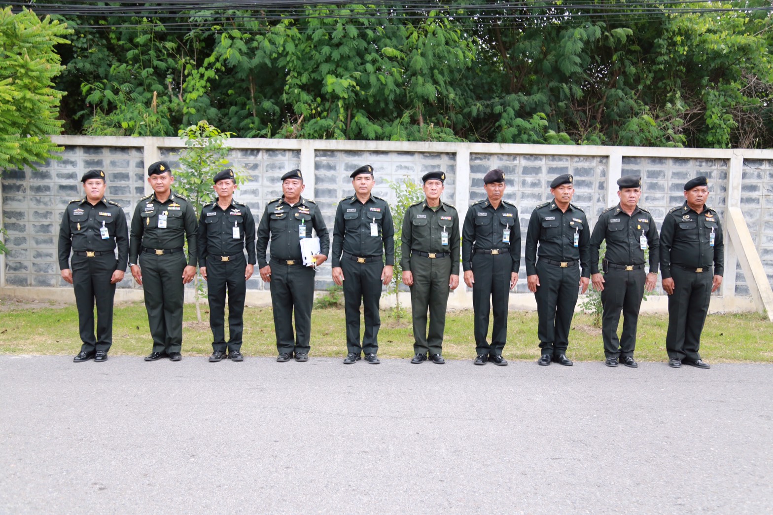 142 นายกสมาคมภริยาฯ นำคณะกรรมการสมาคมภริยาฯ ตรวจเยี่ยมโครงการศูนย์ส่งเสริมความรู้สู่อนาคต ของ ศูนย์อำนวยการสร้างอาวุธ จังหวัดลพบุรี