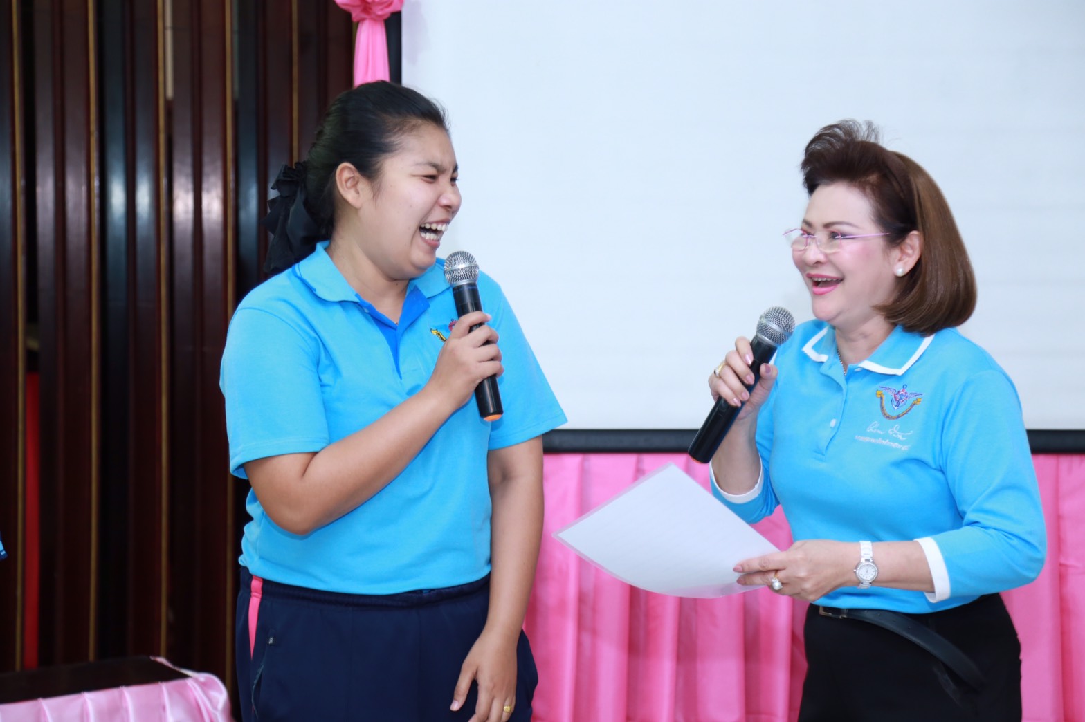 150 นายกสมาคมภริยาฯ นำคณะกรรมการสมาคมภริยาฯ เยี่ยมและทำกิจกรรมร่วมกับครอบครัวกำลังพล ตามโครงการ "ครอบครัวอบอุ่นใจ สายใยกำลังพล รักษ์สุขภาพดีมีความสุข" ที่โรงงานวัตถุระเบิดทหาร จังหวัดนครสวรรค์