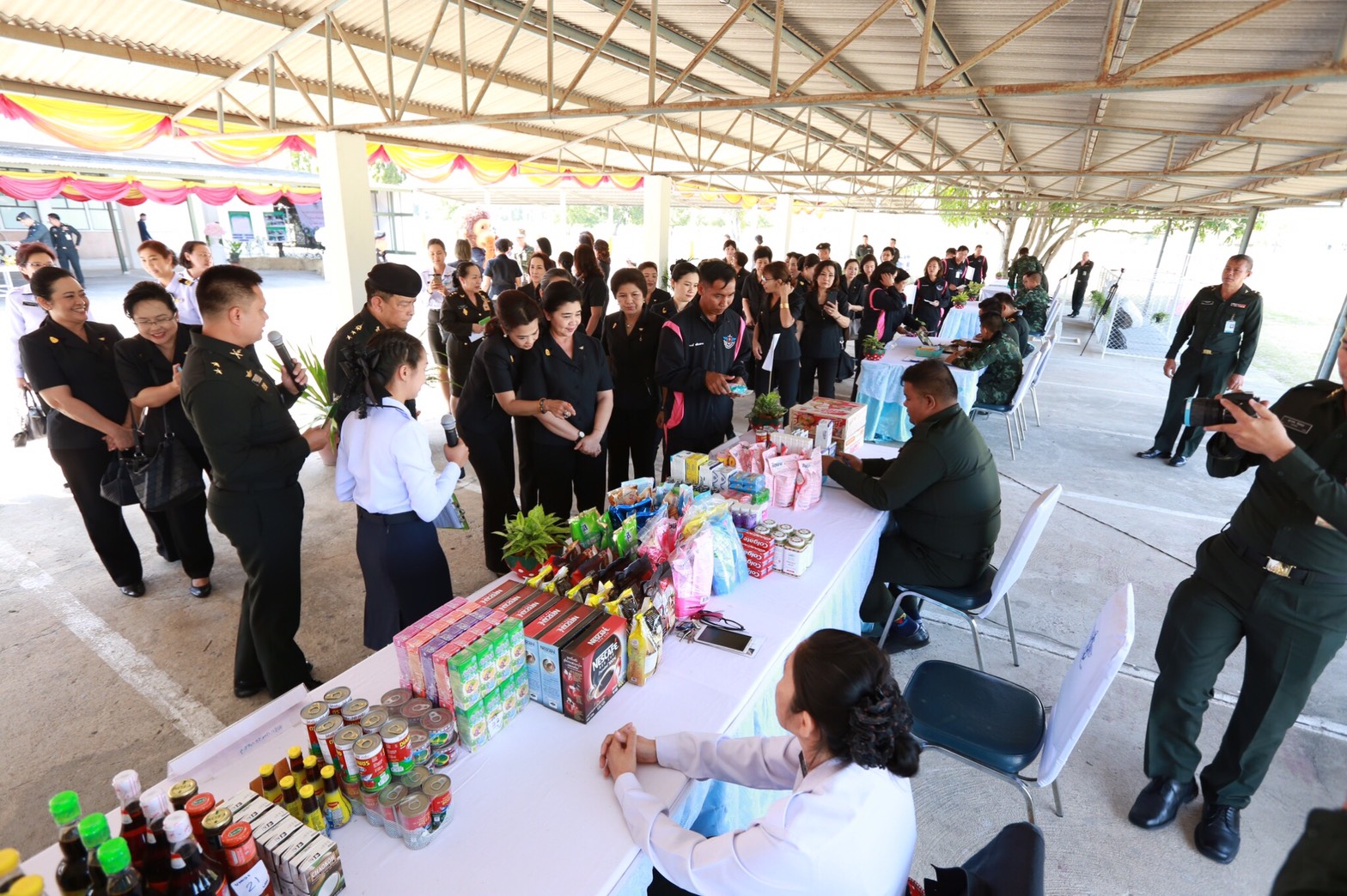 034 เมื่อวันที่ 31 มกราคม 2560 นายกสมาคมภริยาฯ พร้อมด้วยคณะกรรมการสมาคมฯ เดินทางไปตรวจเยี่ยมและต...