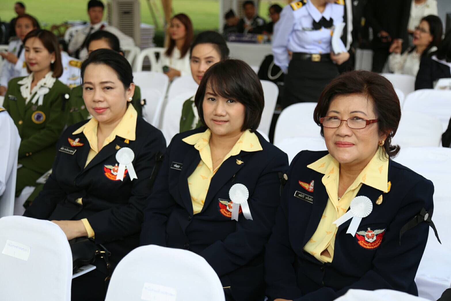 037 เมื่อวันที่ 7 กุมภาพันธ์ 2560 คุณมัลลิกา ประวิตร ณ อยุธยา เป็นผู้แทนนายกสมาคมภริยาฯ พร้อมด้วยคณะกรรมการฯ ร่วมรับเสด็จพระเจ้าวรวงศ์เธอ พระองค์เจ้าโสมสวลี พระวรราชาธินัดดามาตุ ทรงเสด็จเปิดงานเผยแผ่พระพุทธศาสนา เนื่องในวันมาฆะบูชา ประจำปีพุทธศักราช 2560 ณ สวนลุมพินี กรุงเทพมหานคร
