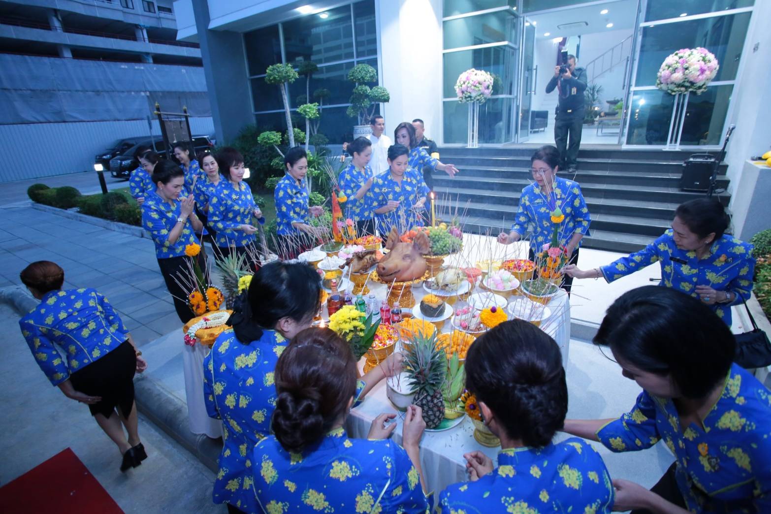 026 เมื่อวันที่ ๘ พฤศจิกายน ๒๕๖๒ นายกสมาคมภริยาฯ เป็นประธาน จัดงานวันคล้ายวันสถาปนาสมาคมภริยาข้าราชการสำนักงานปลัดกระทรวงกลาโหม (๙ พฤศจิกายน) ครบรอบปีที่ ๒๙ ณ สำนักงานปลัดกระทรวงกลาโหม (พื้นที่ถนนศรีสมาน) จ.นนทบุรี