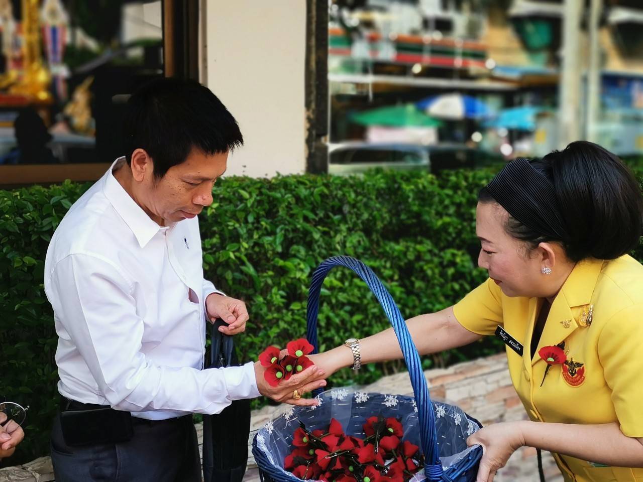 070 เมื่อวันที่ ๓๑ มกราคม ๒๕๖๓ นายกสมาคมภริยาฯ เป็นประธานในพิธีมอบทุนการศึกษา ประจำปี ๒๕๖๒ ของบุตรข้าราชการสำนักงานปลัดกระทรวงกลาโหม ณ ห้องสนามไชย ๒ อาคารอเนกประสงค์ สำนักงานปลัดกระทรวงกลาโหม (พื้นที่ศรีสมาน)