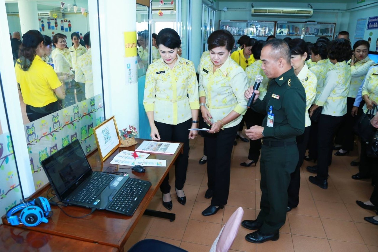 074 เมื่อวันที่ ๑๙- ๒๐ กุมภาพันธ์ ๒๕๖๓ นายกสมาคมภริยาฯ พร้อมด้วยคณะกรรมการฯ เดินทางไปตรวจเยี่ยมโครงการต่างๆ ของสมาคมฯ ณ ศูนย์อำนวยการสร้างอาวุธ ศูนย์การอุตสาหกรรมป้องกันประเทศและพลังงานทหาร จ.ลพบุรี และโรงงานวัตถุระเบิดทหาร กรมการอุตสาหกรรมทหาร ศูนย์การอุตสาหกรรมป้องกันประเทศและพลังงานทหาร จ.นครสวรรค์ ตามลำดับ