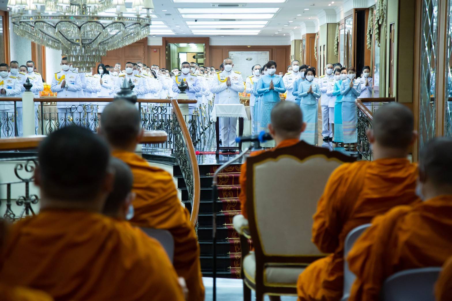 102 เมื่อวันจันทร์ที่ ๑๐ สิงหาคม ๒๕๖๓ คุณรมิดา อินทรเจริญ นายกสมาคมภริยาข้าราชการสำนักงานปลัดกระทรวงกลาโหม พร้อมด้วยคณะกรรมการสมาคมฯ