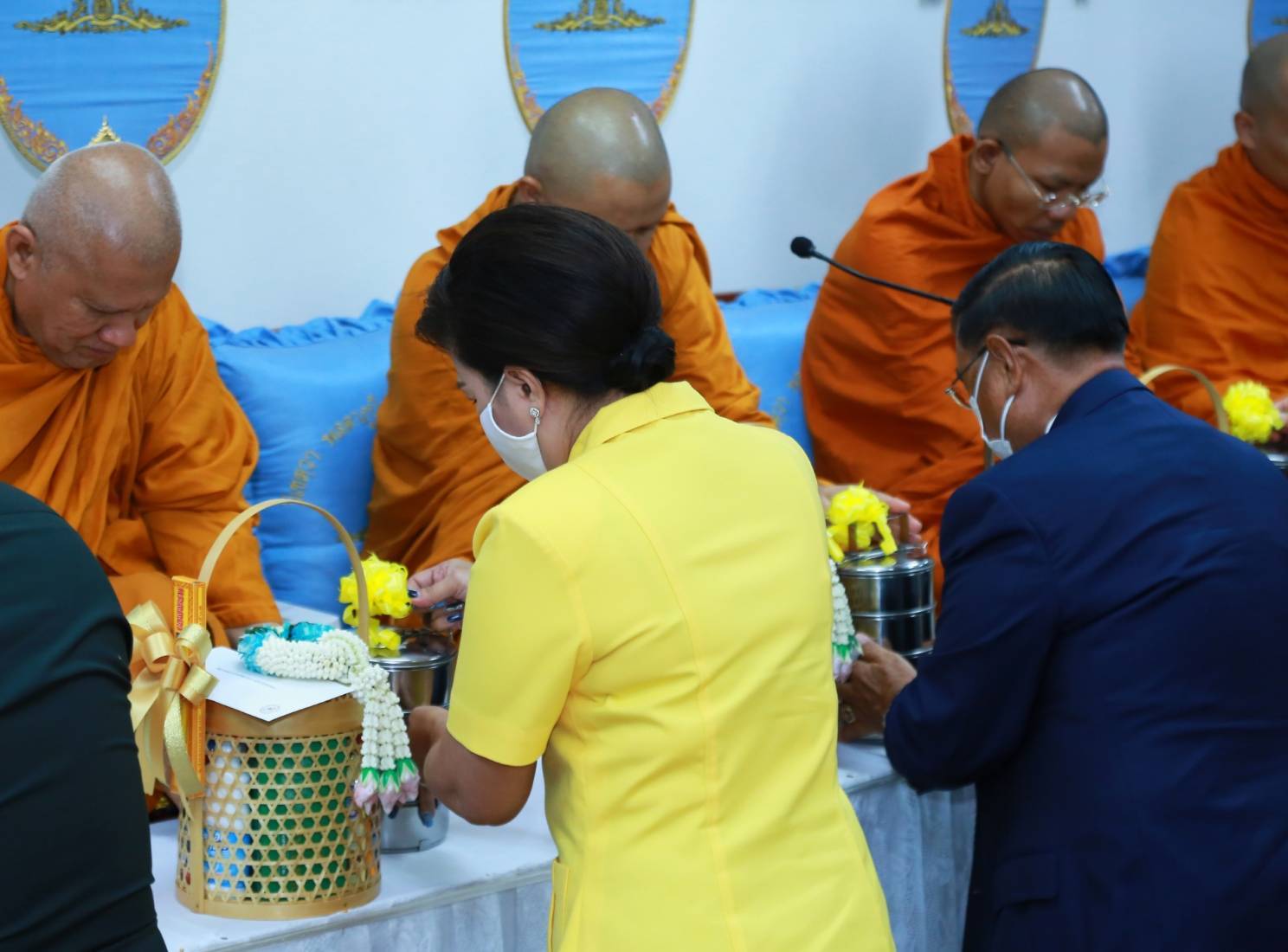109 เมื่อวันพฤหัสบดีที่ ๓ กันยายน ๒๕๖๓ คุณรมิดา อินทรเจริญ นายกสมาคมภริยาข้าราชการสำนักงานปลัดกระทรวงกลาโหม พร้อมด้วยคณะกรรมการสมาคมฯ ร่วมงานวันคล้ายวันสถาปนากรมเทคโนโลยีสารสนเทศและอวกาศกลาโหม ครบรอบปีที่ ๒๕ ณ อาคารสำนักงานปลัดกระทรวงกลาโหม พื้นที่ศรีสมาน จ.นนทบุรี