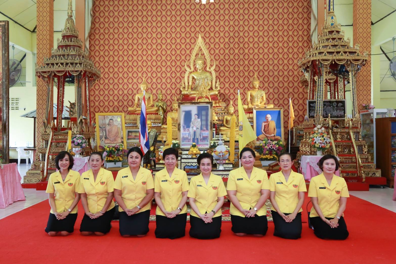 ๐๗๖ เมื่อวันที่ ๑๐ พฤษภาคม ๒๕๖๒ พันเอกหญิงนิศารัตน์ รุ่งสิตา อุปนายกสมาคมภริยาฯ เป็นผู้แทนนายกสมาคมฯ พร้อมด้วยคณะกรรมการฯ ร่วมงานวันคล้ายวันสถาปนาสำนักงานแพทย์ สำนักงานสนับสนุน สำนักงานปลัดกระทรวงกลาโหม ครบรอบปีที่ ๑๔ ณ ศาลาการเปรียญ วัดพุทธสยาม(สีกัน) ดอนเมือง กรุงเทพ