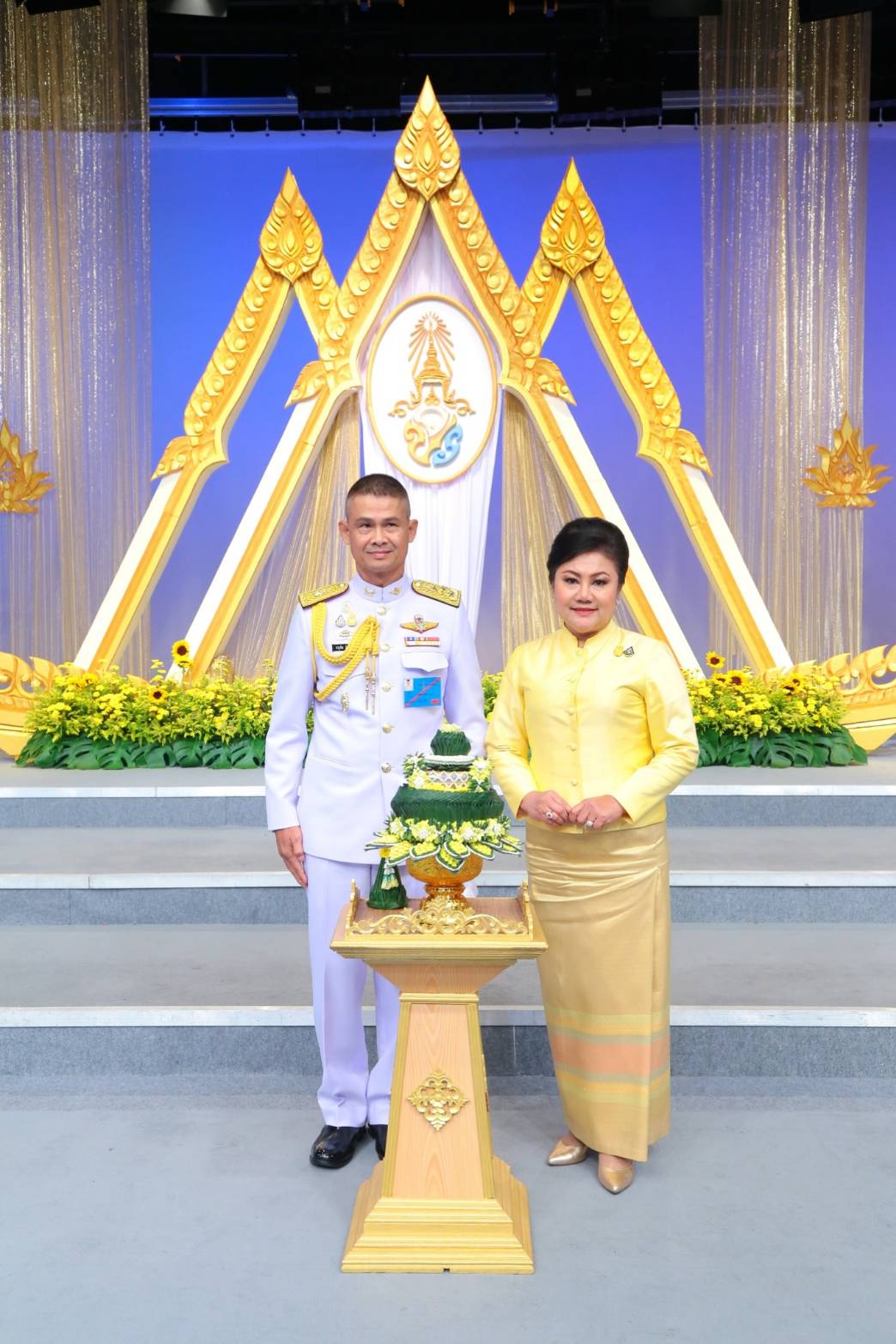 ๑๐๕ เมื่อวันที่ ๒๓ กรกฎาคม ๒๕๖๒ พล.อ.ณัฐ อินทรเจริญ ปลัดกระทรวงกลาโหม พร้อมด้วย คุณรมิดา อินทรเจริญ นายกสมาคมภริยาฯ นำคณะนายทหารชั้นผู้ใหญ่พร้อมภริยา บันทึกเทปโทรทัศน์อาเศียรวาท ถวายพระพรชัยมงคล เนื่องในโอกาสมหามงคลเฉลิมพระชนมพรรษา พระบาทสมเด็จพระวชิรเกล้าเจ้าอยู่หัว ณ สถานีวิทยุโทรทัศน์กองทัพบก กรุงเทพฯ