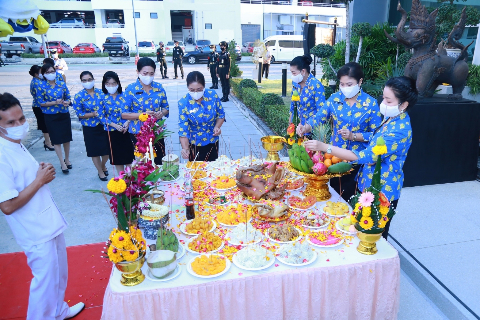 ๐๑๕ งานที่ระลึกวันคล้ายวันสถาปนาสมาคมภริยาข้าราชการสำนักงานปลัดกระทรวงกลาโหม ครบรอบปีที่ ๓๐