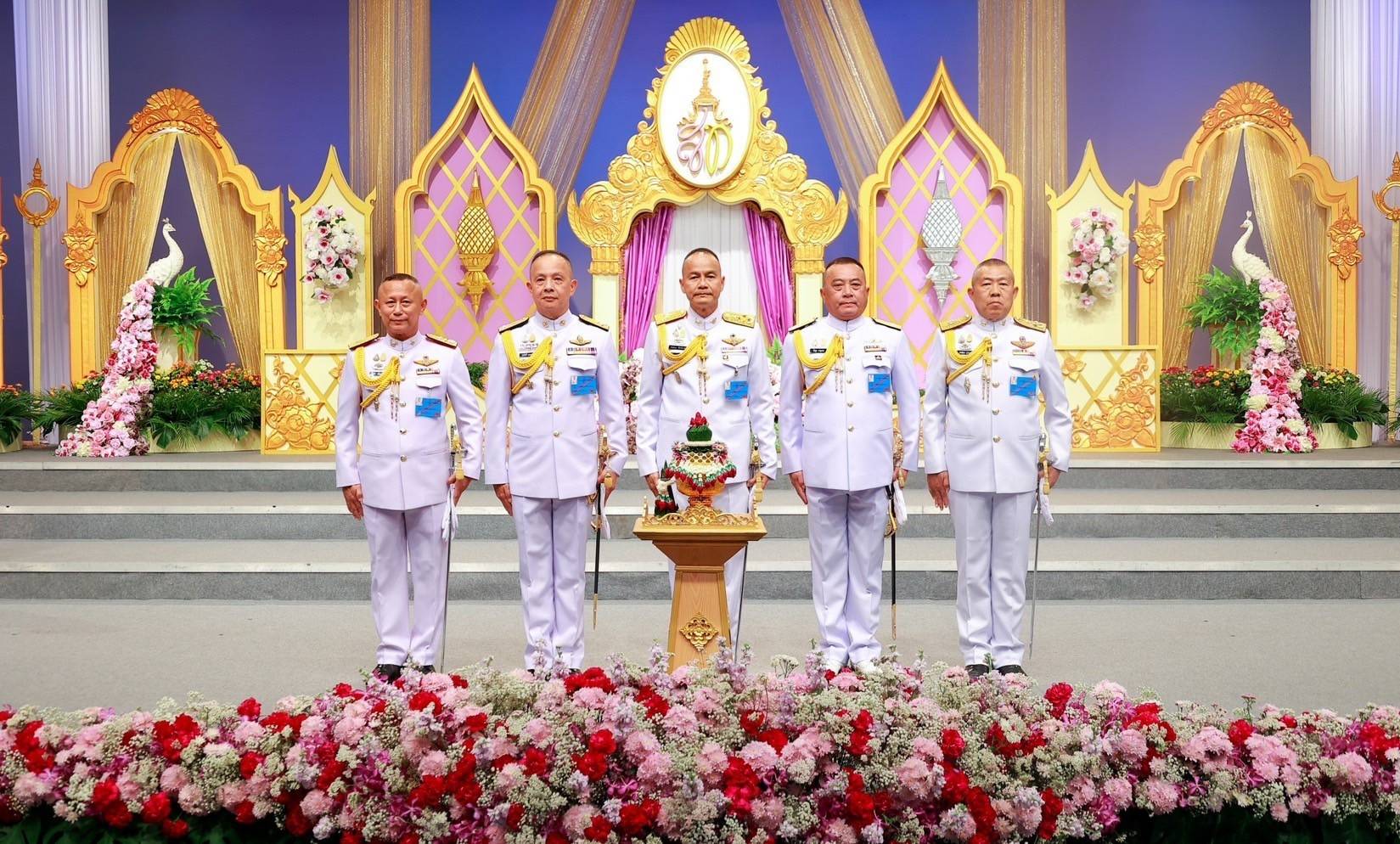 ๐๙๑ ปลัดกระทรวงกลาโหม พร้อมด้วยนายก สคภ.สป. นำคณะนายทหารชั้นผู้ใหญ่พร้อมภริยา บันทึกเทปอาเศียรวาท ถวายพระพรชัยมงคล เนื่องในโอกาสมหามงคลเฉลิมพระชนมพรรษา สมเด็จพระนางเจ้าฯ พระบรมราชินี