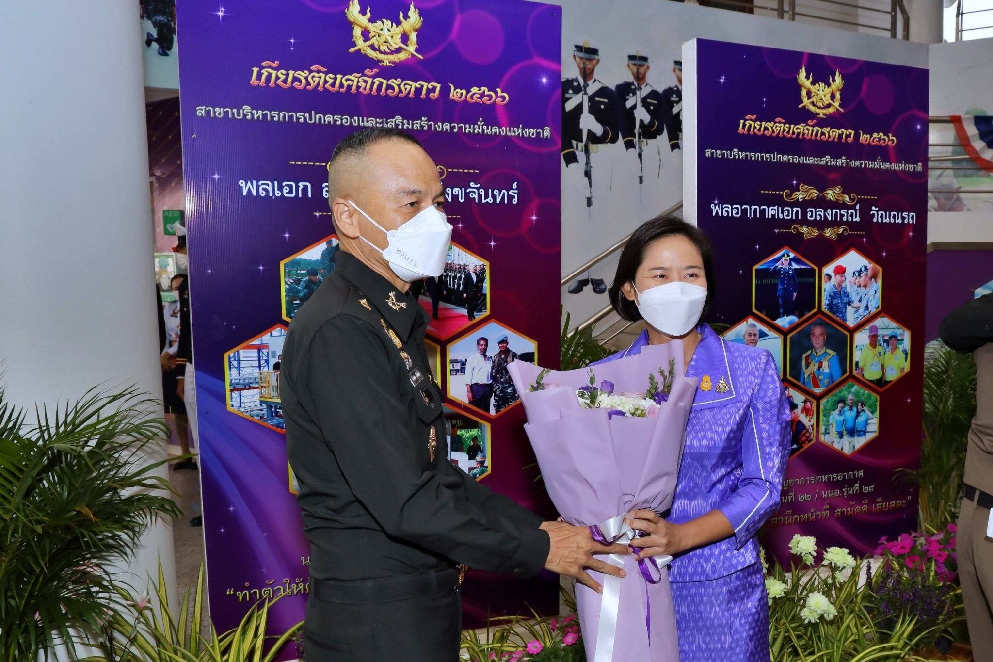 ๐๖๖ ปลัดกระทรวงกลาโหม และนายก สคภ.สป. ร่วมงานวันคล้ายวันสถาปนาโรงเรียนเตรียมทหาร ครบรอบปีที่ ๖๕ และงานมอบรางวัลเกียรติยศจักดาว