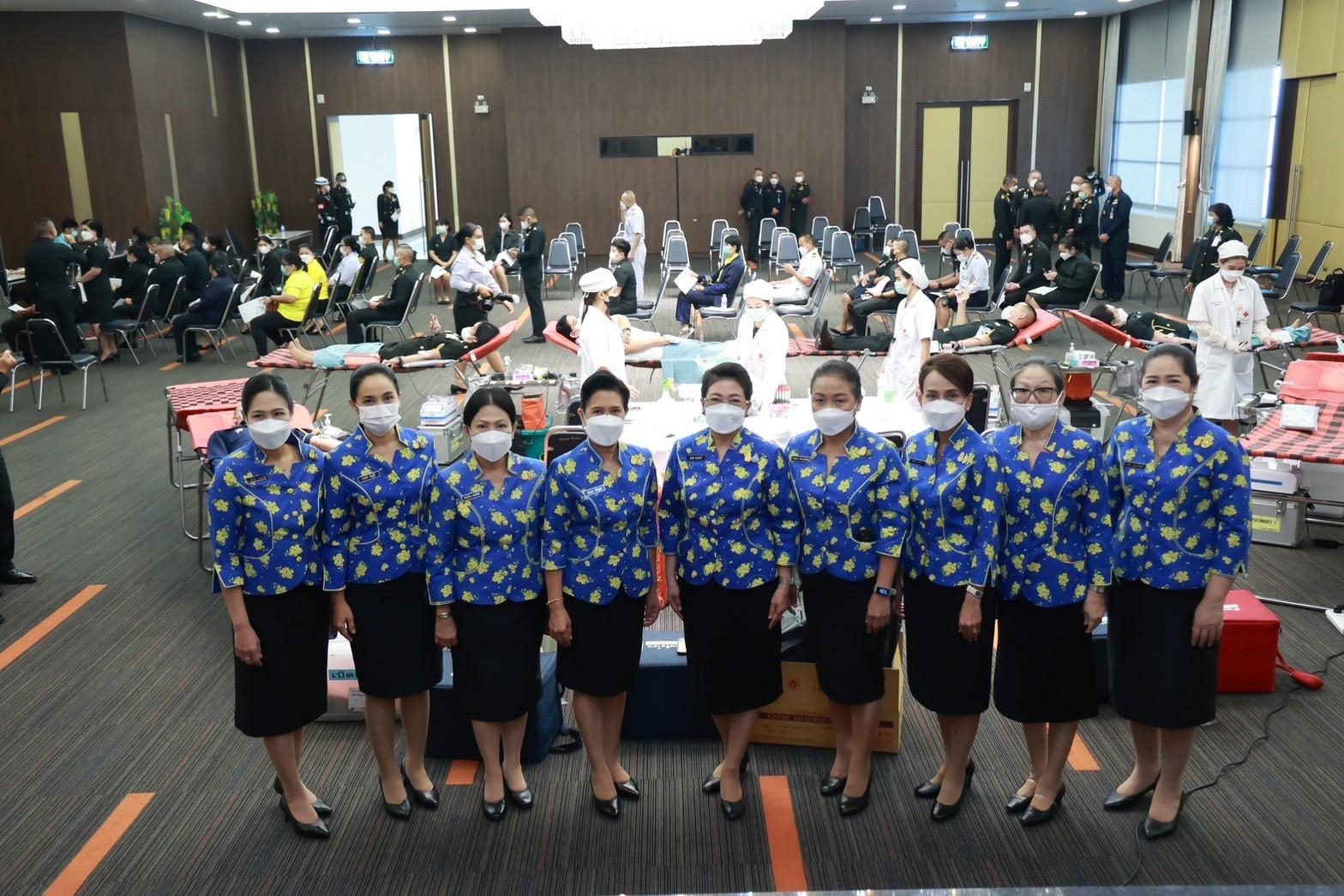๐๒๐ อุปนายก สคภ.สป. พร้อมด้วยคณะกรรมการสมาคมฯ ร่วมกิจกรรมบริจาคโลหิตถวายเป็นพระราชกุศล