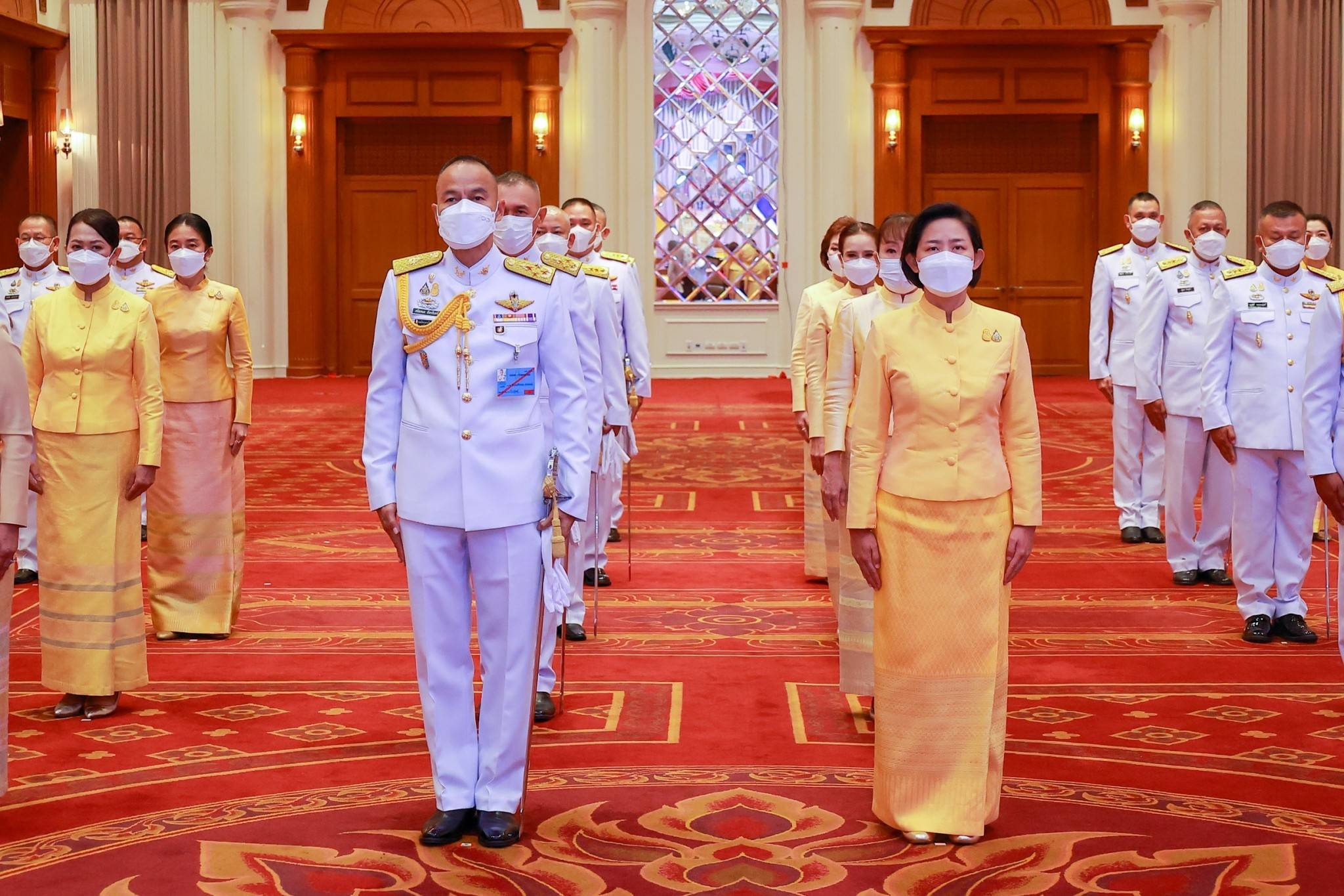 ๐๙๓ ปลัดกระทรวงกลาโหม และนายก สคภ.สป. พร้อมด้วยหัวหน้าหน่วยขึ้นตรงและภริยา ร่วมพิธีลงนามถวายพระพรชัยมงคล เนื่องในวันฉัตรมงคล