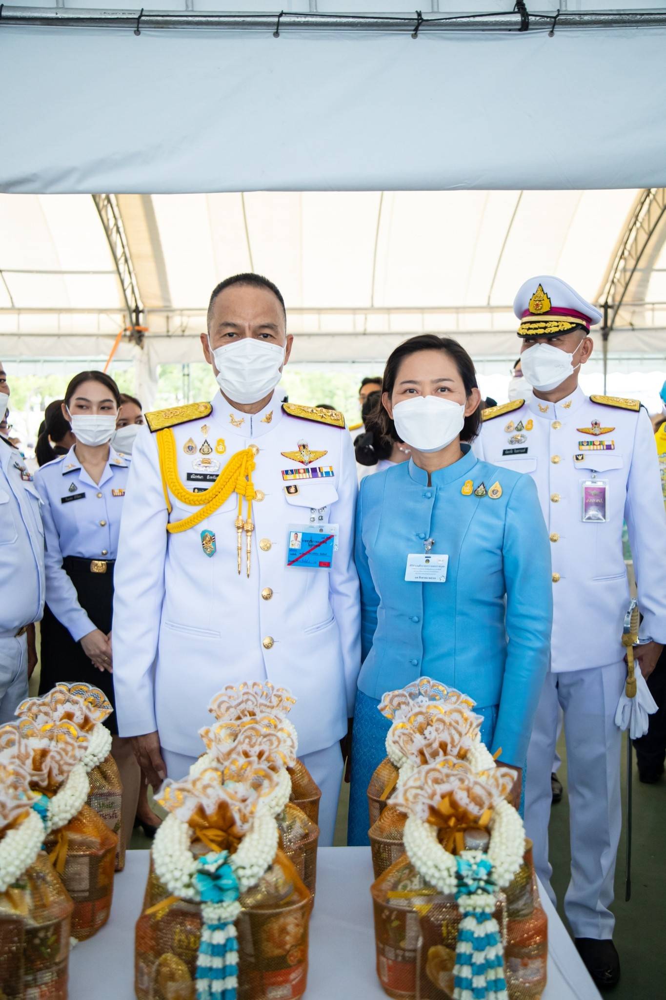 ๑๓๓ ปลัดกระทรวงกลาโหมและนายก สคภ.สป. ร่วมพิธีทำบุญตักบาตรถวายพระราชกุศล เนื่องในโอกาสวันเฉลิมพระชนมพรรษาสมเด็จพระนางเจ้าสิริกิติ์ พระบรมราชินีนาถ พระบรมราชชนนีพันปีหลวง