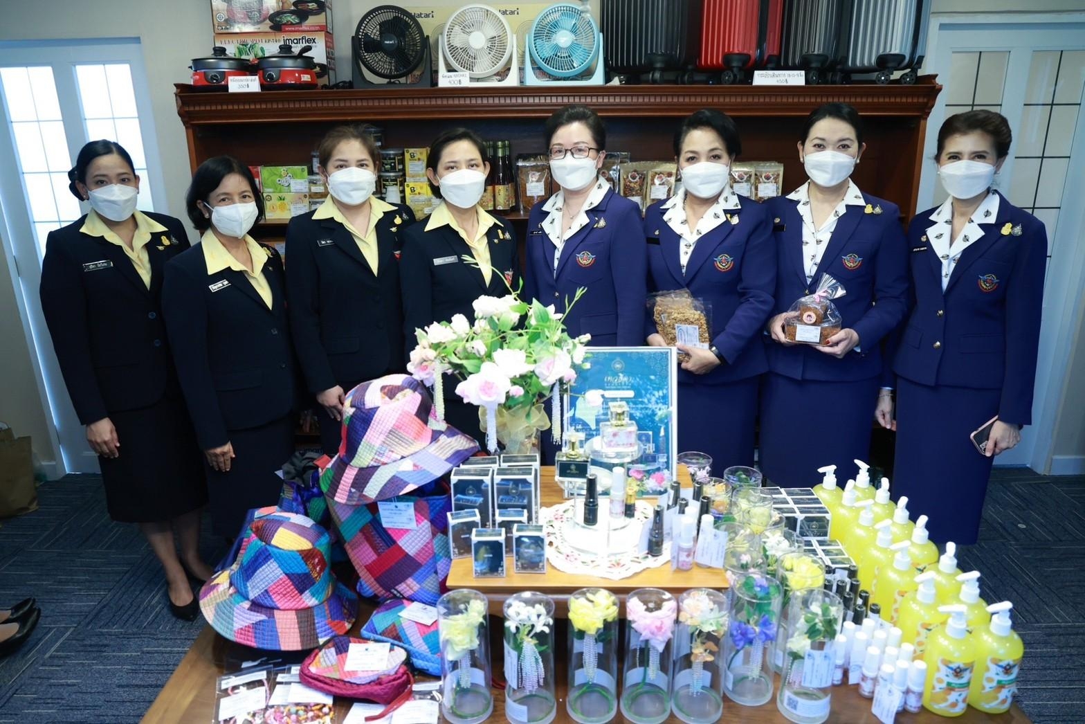 ๐๓๓ นายก สคภ.สป. เป็นประธานในพิธีเปิดกรวยถวายราชสักการะ ในงานเพื่อนพึ่ง(ภาฯ)