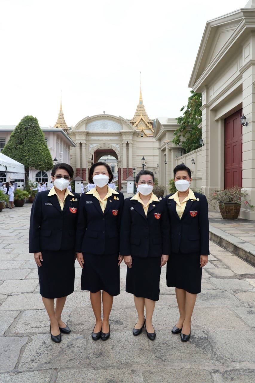 ๐๕๘ ปลัดกระทรวงกลาโหมและนายก สคภ.สป. นำคณะนายทหารชั้นผู้ใหญ่และภริยา ทูลเกล้าฯ ถวายแจกันดอกไม้ พร้อมลงนามถวายพระพร สมเด็จพระเจ้าลูกเธอ เจ้าฟ้าสิริวัณณวรี นารีรัตนราชกัญญา เนื่องในโอกาสวันคล้ายวันประสูติ (๘ ม.ค.๖๖)