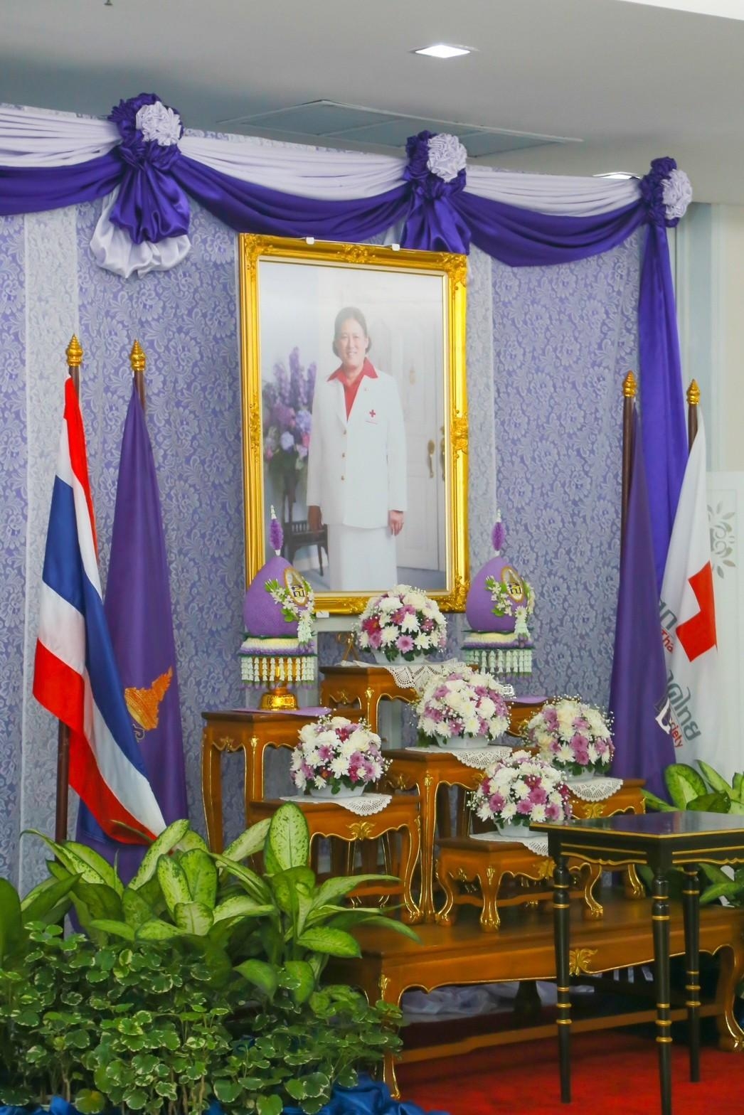 ๐๒๓ นายก สคภ.สป.ร่วมคณะ ปล.กห. ลงนามถวายพระพร สมเด็จพระกนิษฐาธิราชเจ้า กรมสมเด็จพระเทพรัตนราชสุดา...