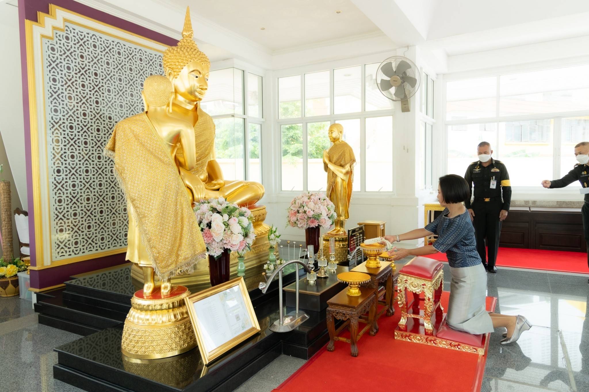 ๐๑ นายก สคภ.สป. และอุปนายกฯ เข้าสักการะสิ่งศักดิ์สิทธิ์ ณ พื้นที่ศรีสมาน