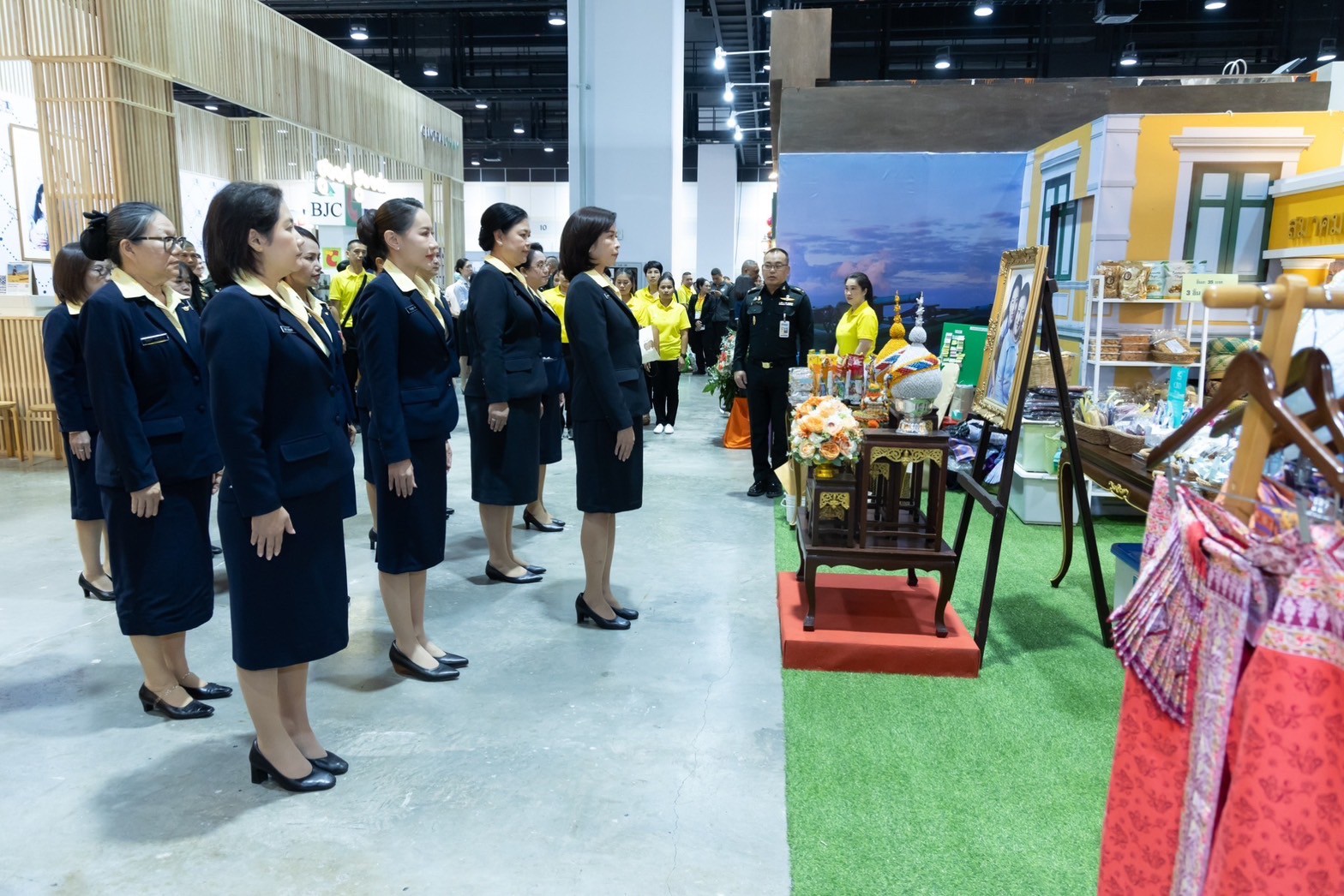 ๐๓๗ พิธีเปิดกรวยถวายราชสักการะ งานเพื่อนพึ่ง (ภาฯ) ประจำปี ๒๕๖๖ (๖ ธ.ค.๖๖)