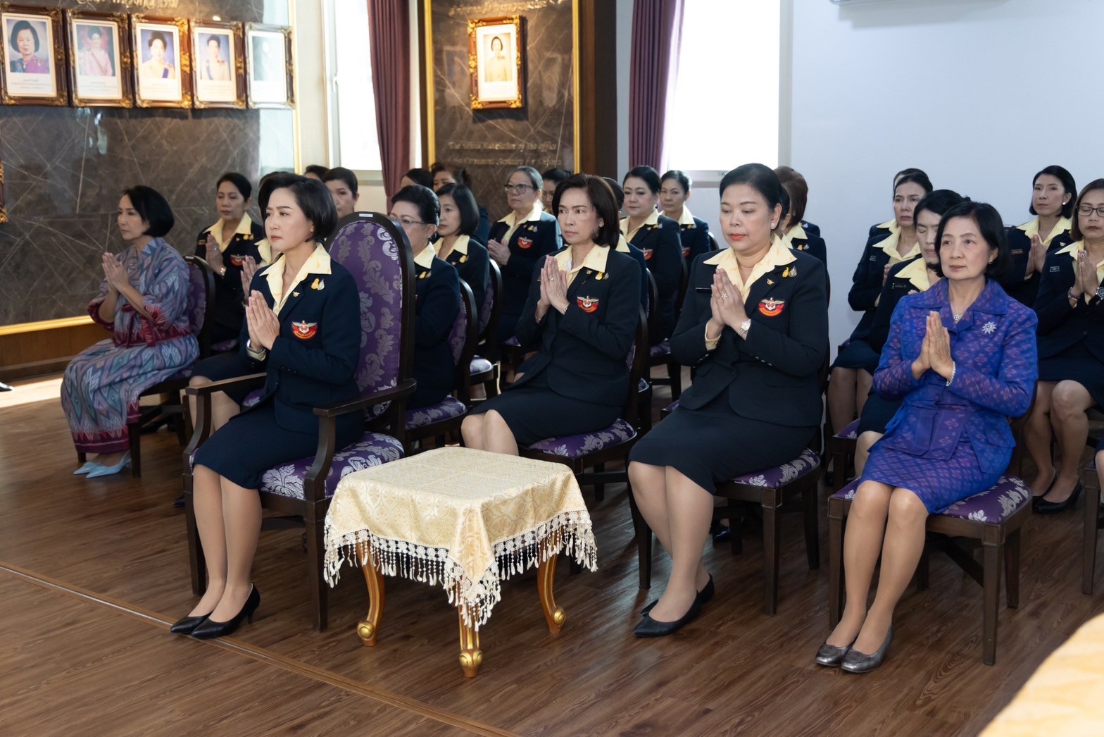 ๐๑๘ พิธีบวงสรวง สักการะสิ่งศักดิ์สิทธิ์และบำเพ็ญกุศล เนื่องในโอกาสวันคล้ายวันสถาปนา สมาคมภริยาข้าราชการสำนักงานปลัดกระทรวงกลาโหม ครบรอบปีที่ ๓๓ (๙ พ.ย.๖๖)