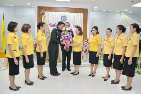 051 ปลัดกระทรวงกลาโหม พร้อมด้วย นายกสมาคมภริยาข้าราชการสำนักงานปลัดกระทรวงกลาโหม เป็นประธานว...