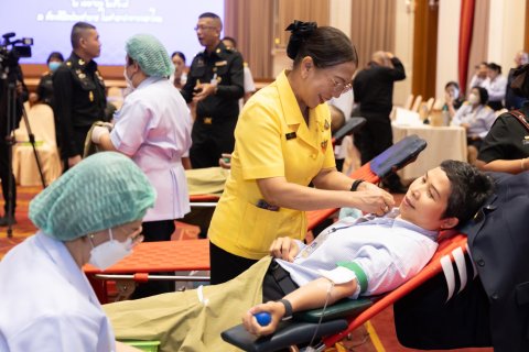 ๐๖๓ กิจกรรมบริจาคโลหิตถวายเป็นพระราชกุศล เนื่องในโอกาสวันคล้ายวันพระราชสมภพ สมเด็จพระกนิษฐาธิราชเ...
