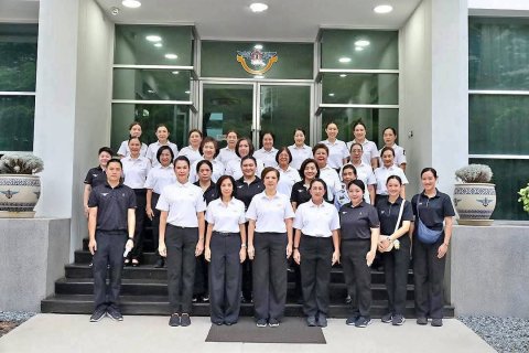 ๘๔ กิจกรรม "จิตอาสา เสบียงบุญ จากผู้ให้ถึงผู้รับ" โดยโครงการศูนย์ส่งเสริมการเรียนรู้ สมาคมภริยาข้...