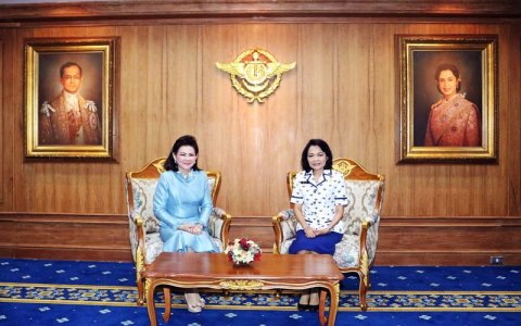 020 นายกสมาคมภริยาฯ เข้าแสดงความยินดีแก่ พลตรีหญิงรัชดา เกาฏีระ นายกสมาคมแม่บ้านกองบัญชาการกองท...