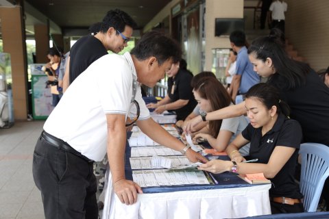 067 เมื่อวันที่ 27 มิถุนายน 2560 นายกสมาคมภริยาฯ พร้อมด้วยคณะกรรมการฯ ร่วมจัดกิจกรรมการแข่งขันกอ...