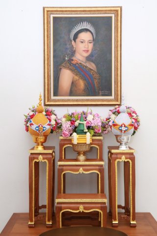 095 เมื่อวันที่ 12 สิงหาคม 2560 พ.อ.หญิงวรรณวิมล ทศวัฒน์ เป็นผู้แทนนายกสมาคมภริยาฯ พร้อมคณะฯ ร่ว...