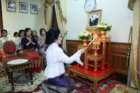 ๐๖๐ เมื่อวันพฤหัสบดีที่ ๑๙ เมษายน ๒๕๖๑ สมาคมภริยาข้าราชการสำนักงานปลัดกระทรวงกลาโหม จัดกิจกรรมสืบ...