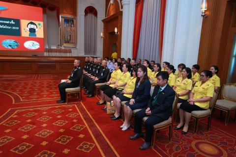 078 เมื่อวันที่ ๑๑ มีนาคม ๒๕๖๓ คุณพุทธรักษา โรจน์พิมพ์พันธุ์ เป็นผู้แทนนายกสมาคมภริยาฯ พร้อมด้วยค...