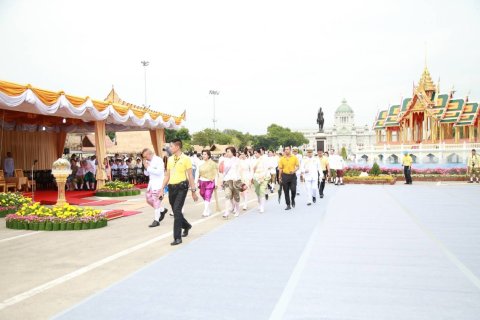 ๐๓๑ เมื่อวันที่ ๙ ธันวาคม ๒๕๖๑ นายกสมาคมภริยาฯ พร้อมด้วยคณะกรรมการฯ ร่วมรับเสด็จสมเด็จพระเจ้...