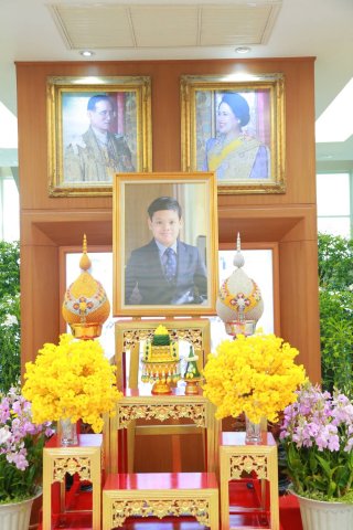 ๐๗๔ เมื่อวันที่ ๒๙ เมษายน ๒๕๖๒ คุณกาญจนา พิพิธวณิชการ เป็นผู้แทนนายกสมาคมภริยาฯ พร้อมด้วยคณะกรรม...