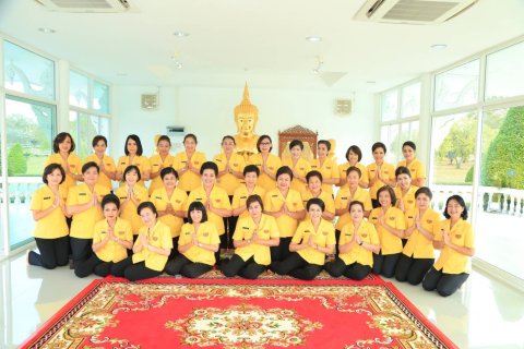 ๐๕๕ เมื่อวันที่ ๑๒ และวันพุธที่ ๑๓ กุมภาพันธ์ ๒๕๖๒ นายกสมาคมภริยาฯ พร้อมด้วยคณะกรรมการฯ เด...