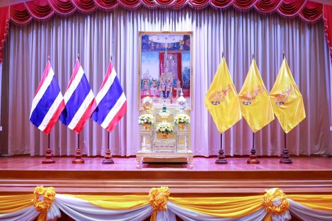 ๐๙๓ ปลัดกระทรวงกลาโหม และนายก สคภ.สป. พร้อมด้วยหัวหน้าหน่วยขึ้นตรงและภริยา ร่วมพิธีลงนามถวายพระพร...